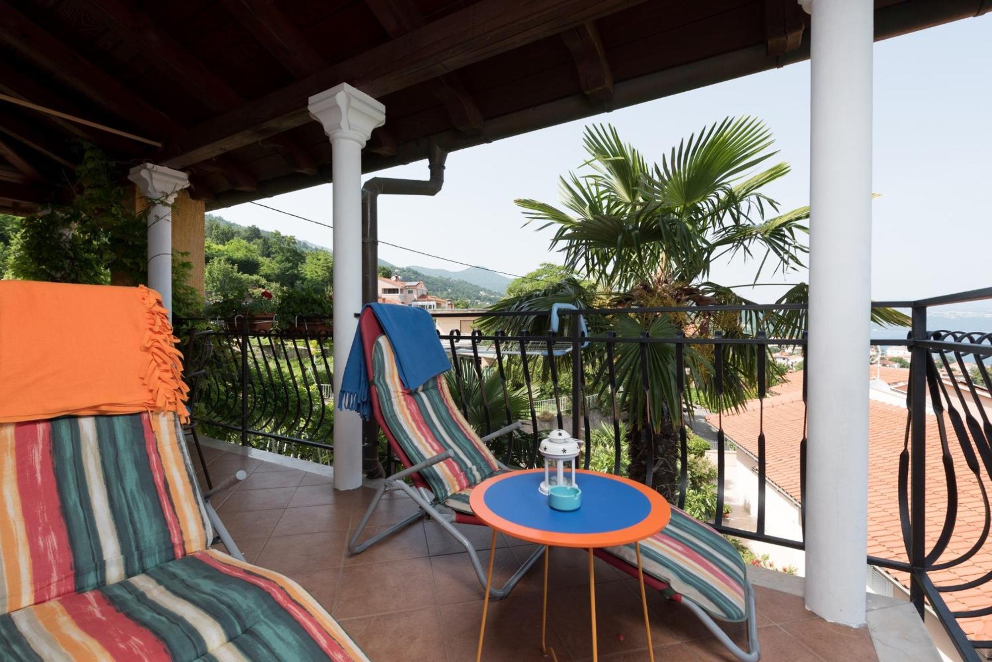 Apartments Villa Zara Lovran Exterior photo